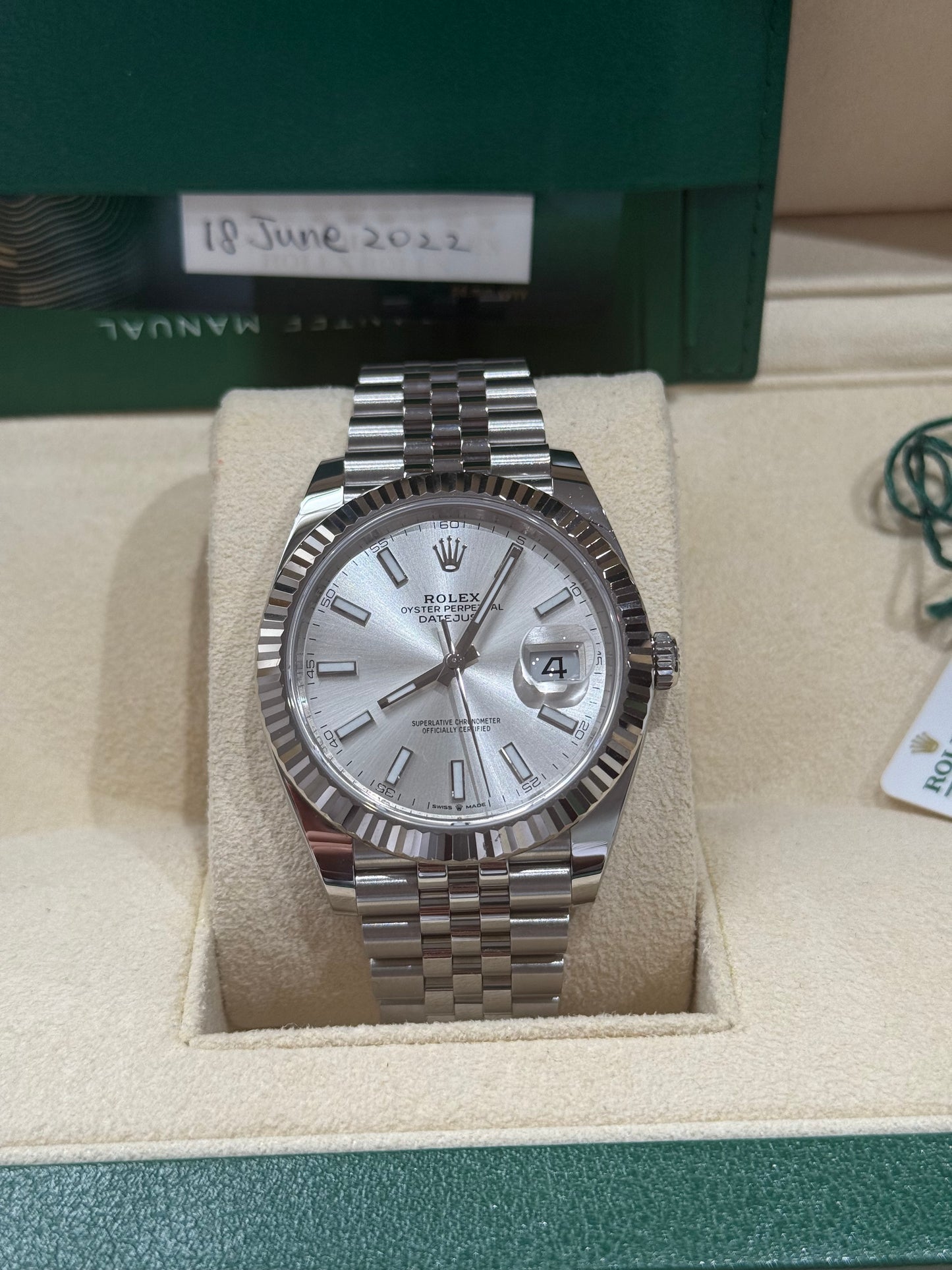 Rolex Datejust 41 – 126334 (2022) Silver Dial – box booklets NO WARRANTY CARD