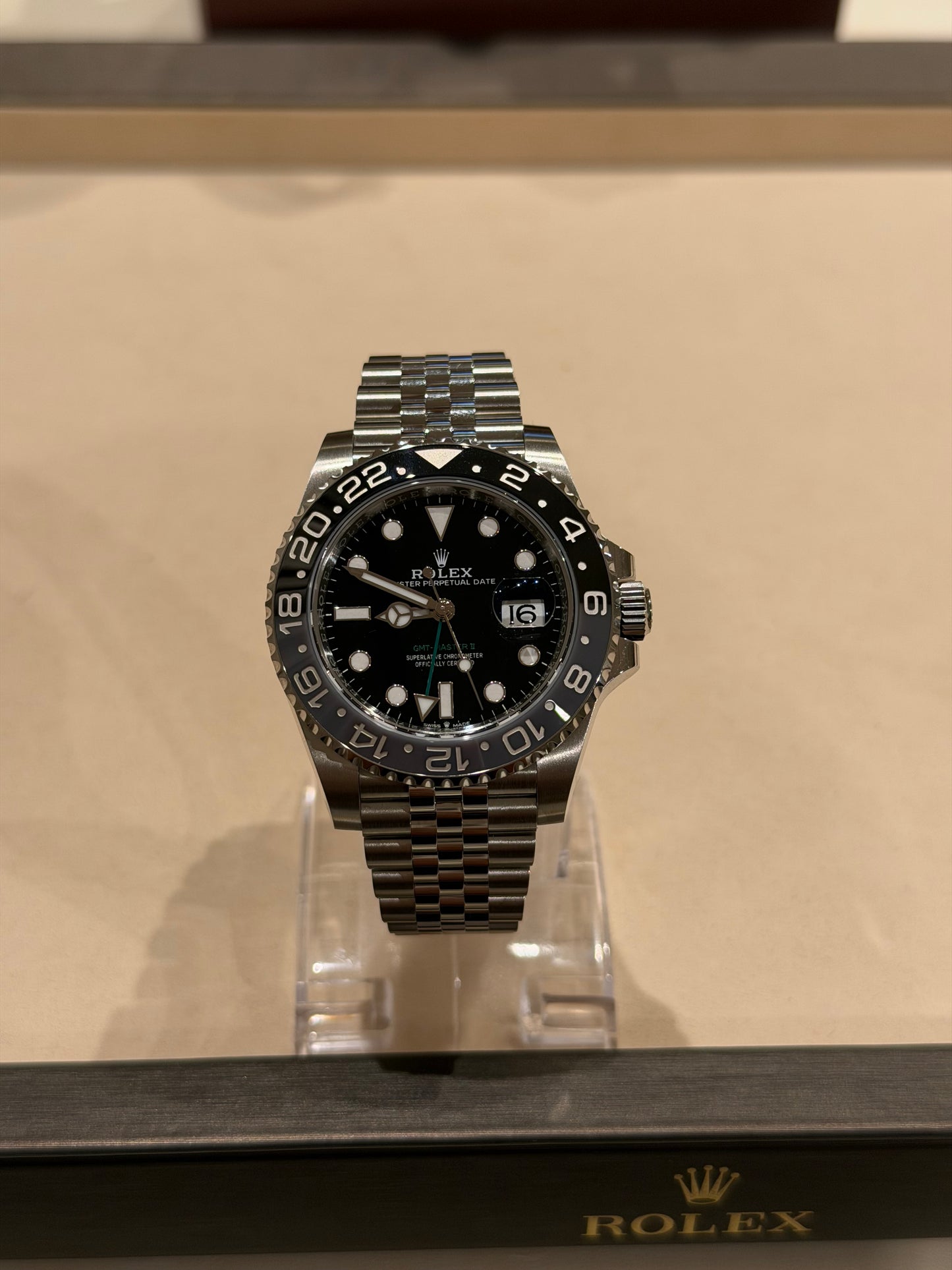 Rolex GMT-Master II “Bruce Wayne” 2026 – 126710GRNR Jubilee Full Set
