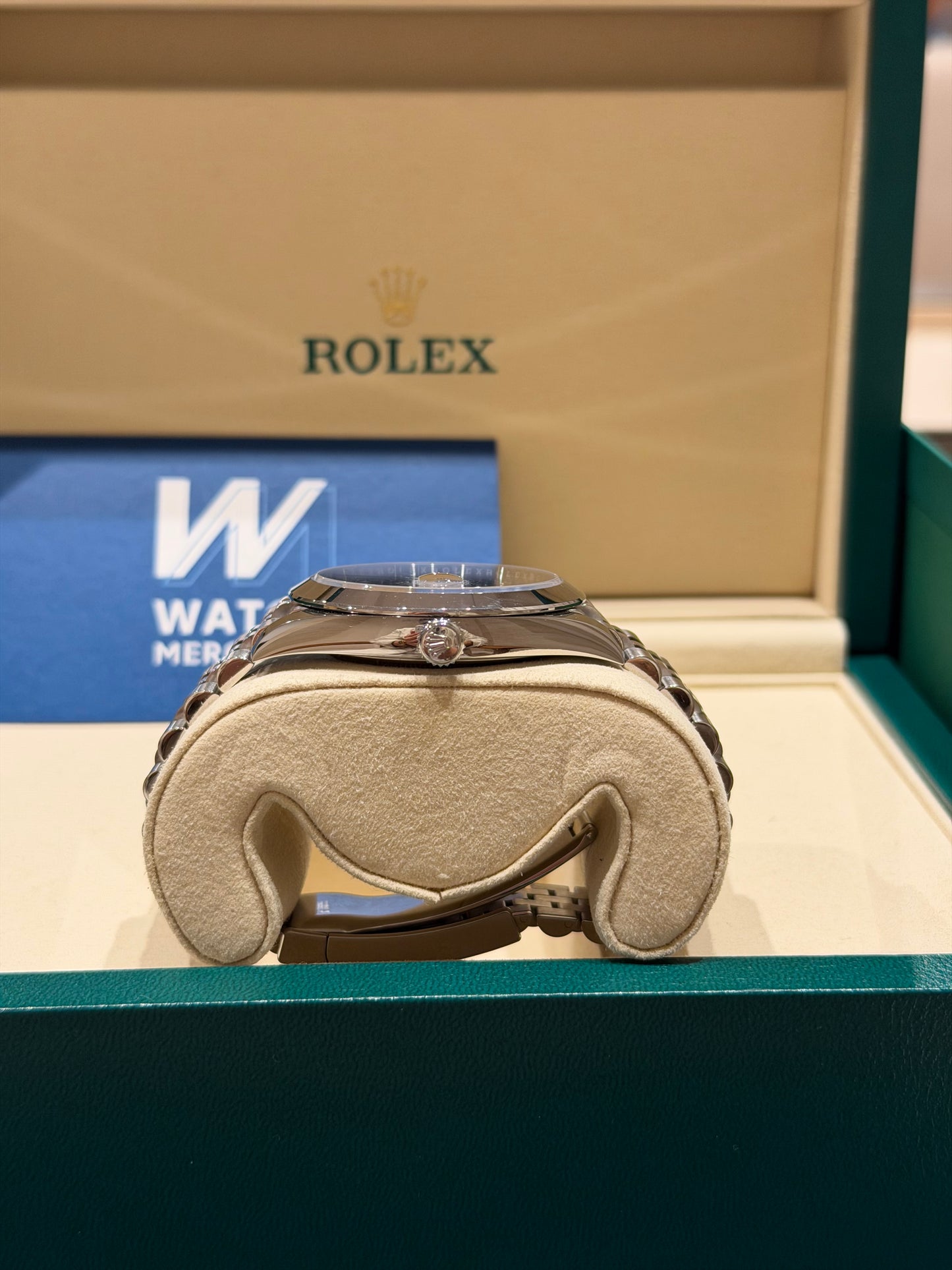 Rolex Datejust 41 – Ref. 126300 “Azzurro Blue” 2022 full set MINT