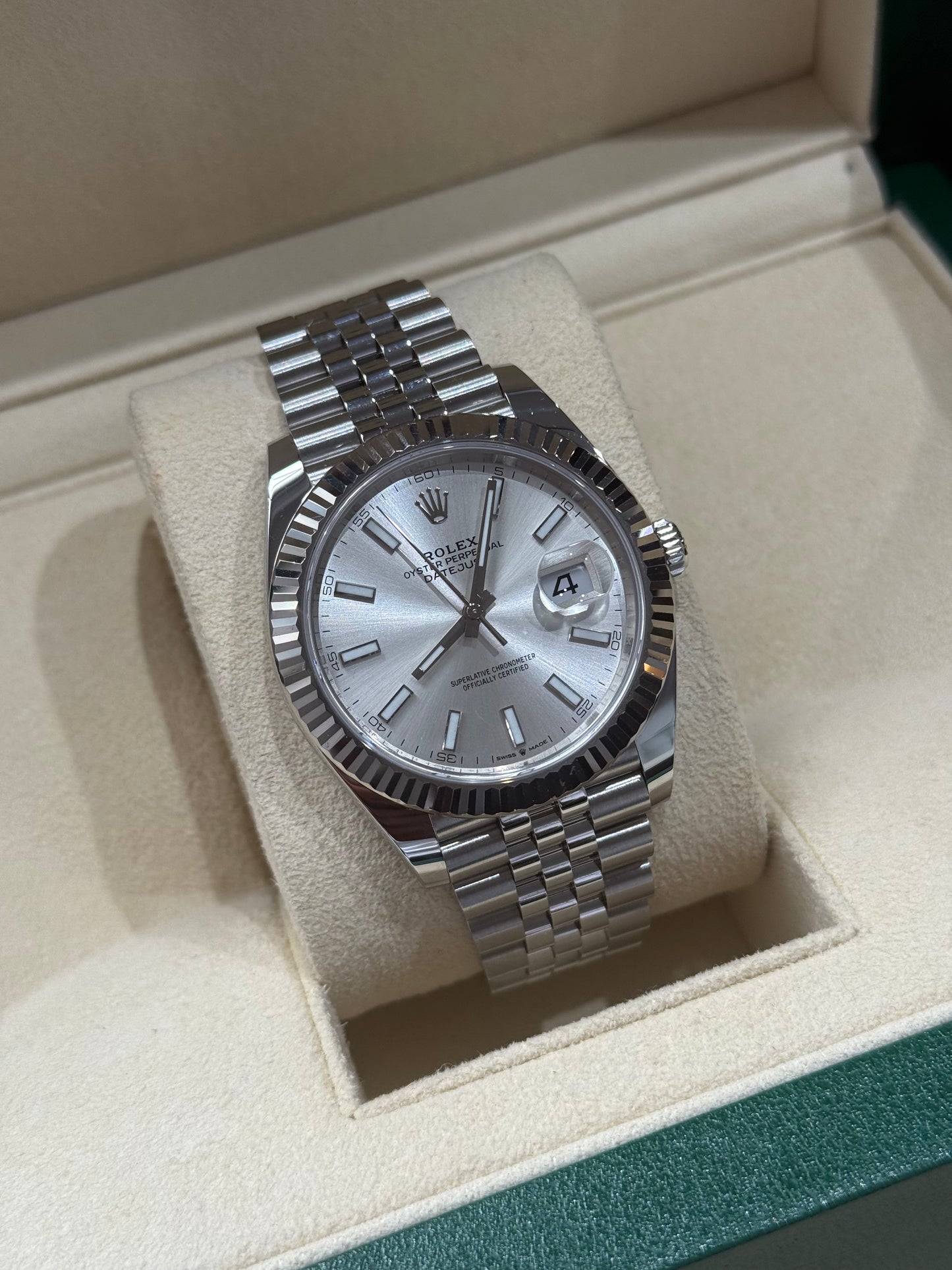 Rolex Datejust 41 – 126334 (2022) Silver Dial – box booklets NO WARRANTY CARD