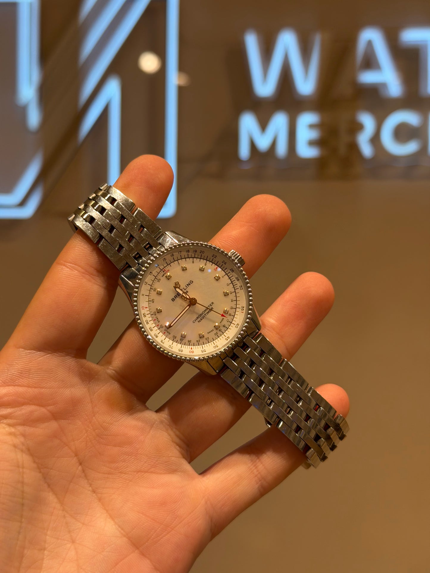 Breitling Navitimer Automatic 35 – Diamond Dial