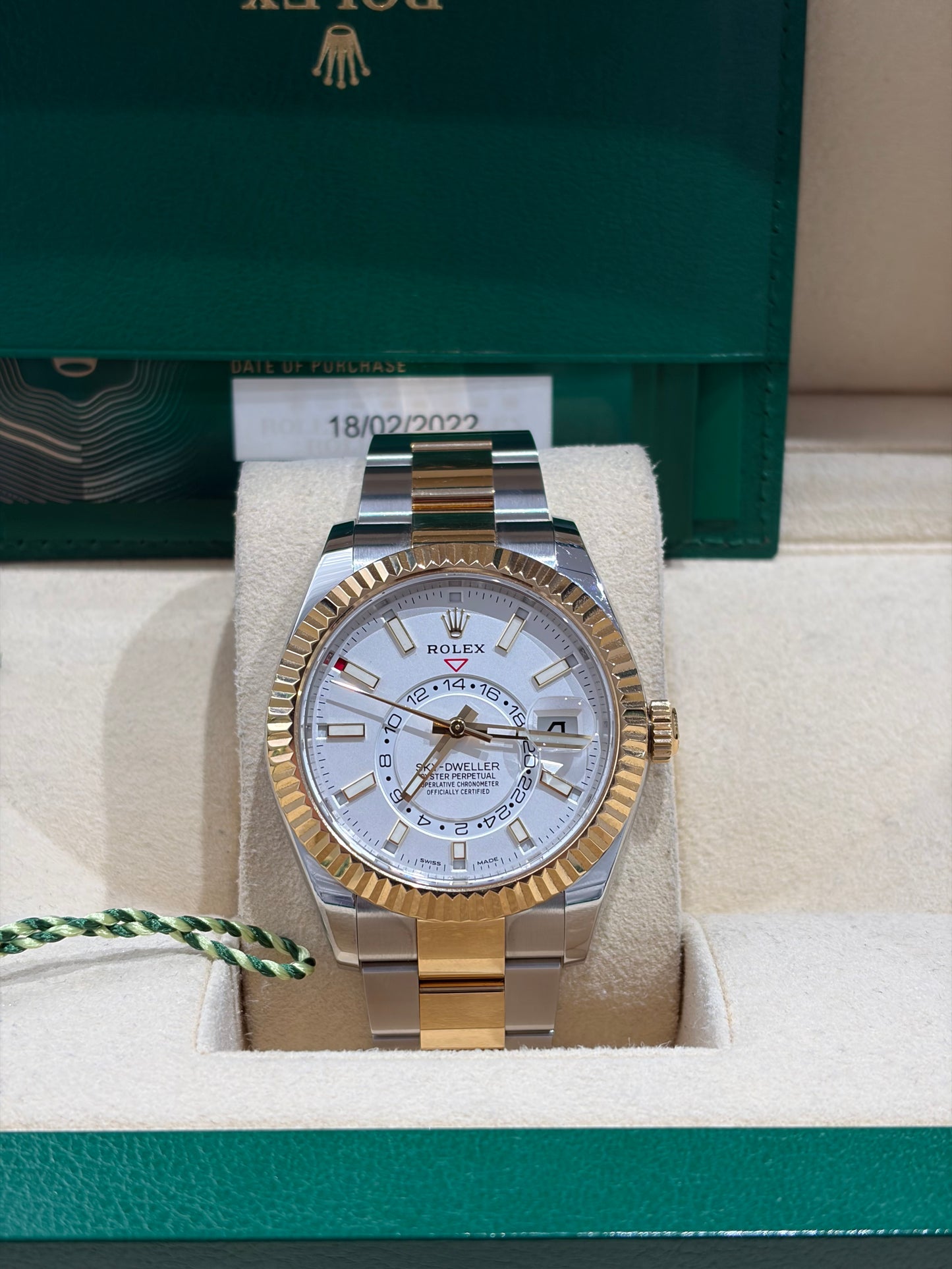 Rolex Datejust 41 – 126334 (2022) Silver Dial – Full Set