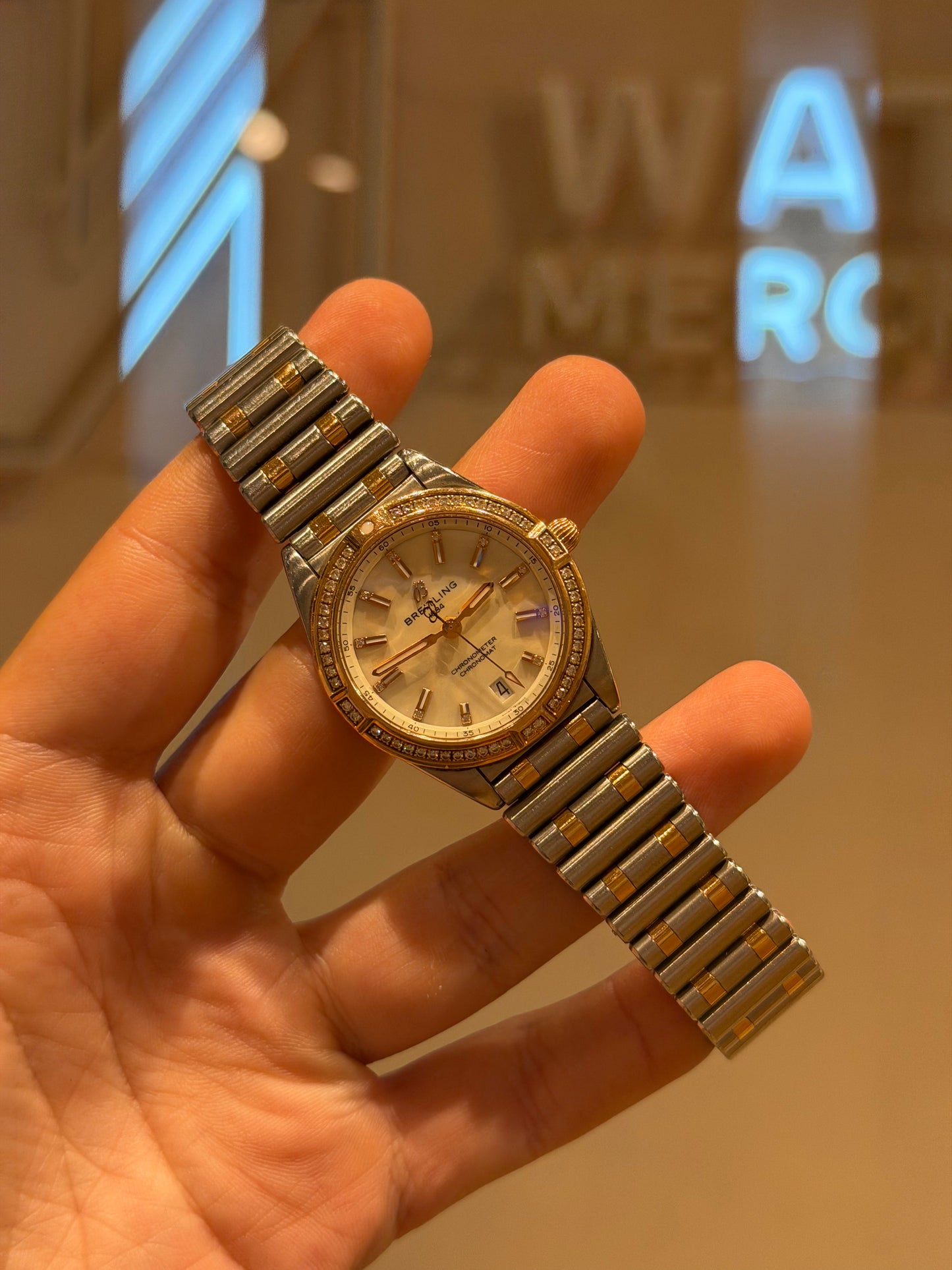 Breitling Chronomat Quartz 32mm – Factory Diamond Bezel